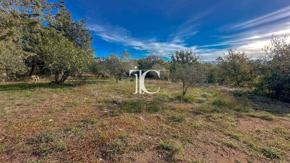 Maison à SAINT-PAUL-LE-JEUNE