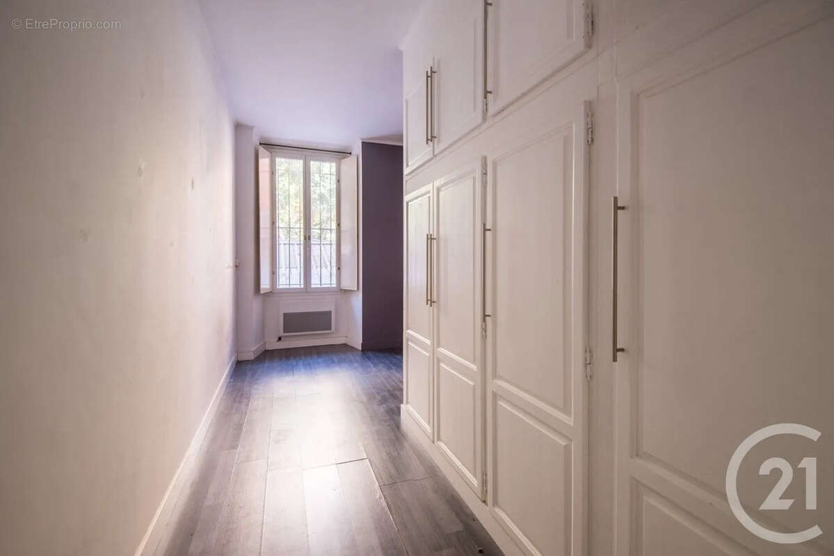 Appartement 80 m² à Nice  - photo 9