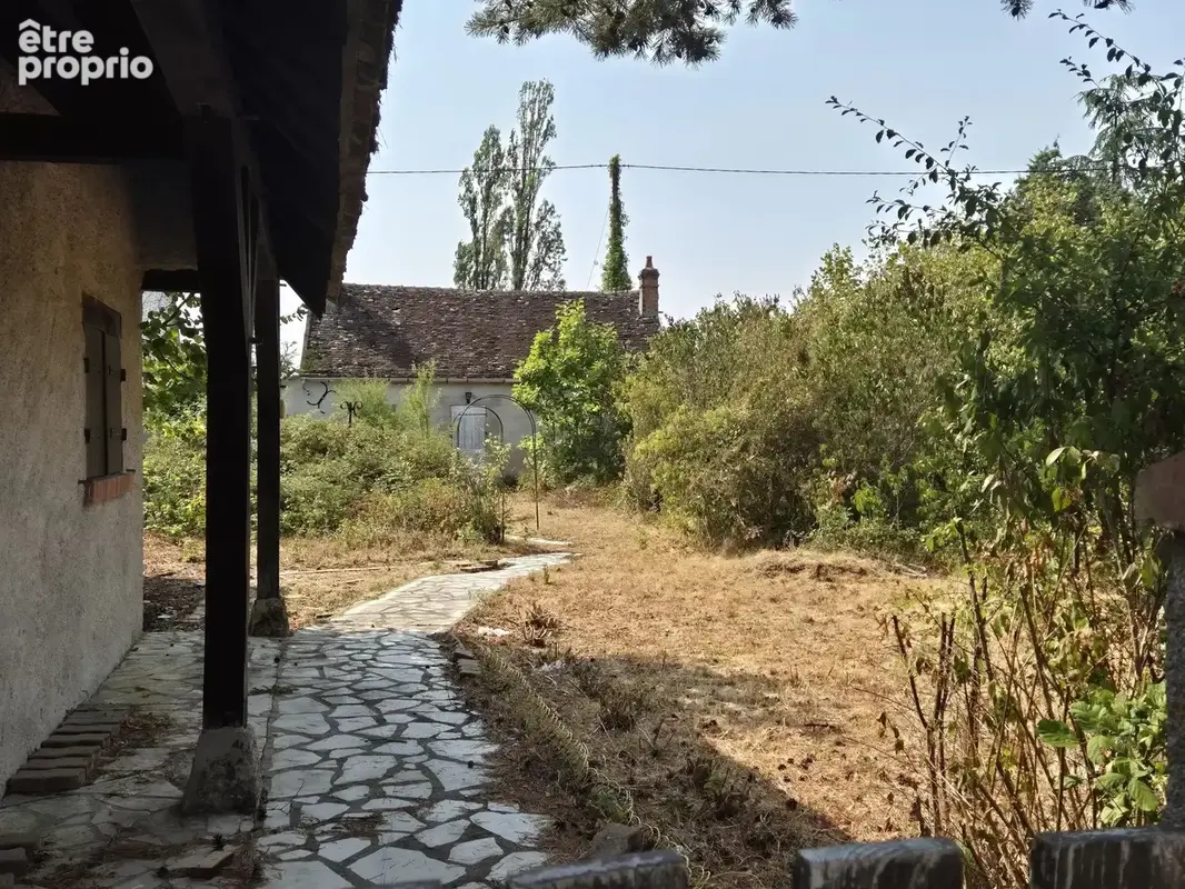 Maison à COURCY-AUX-LOGES