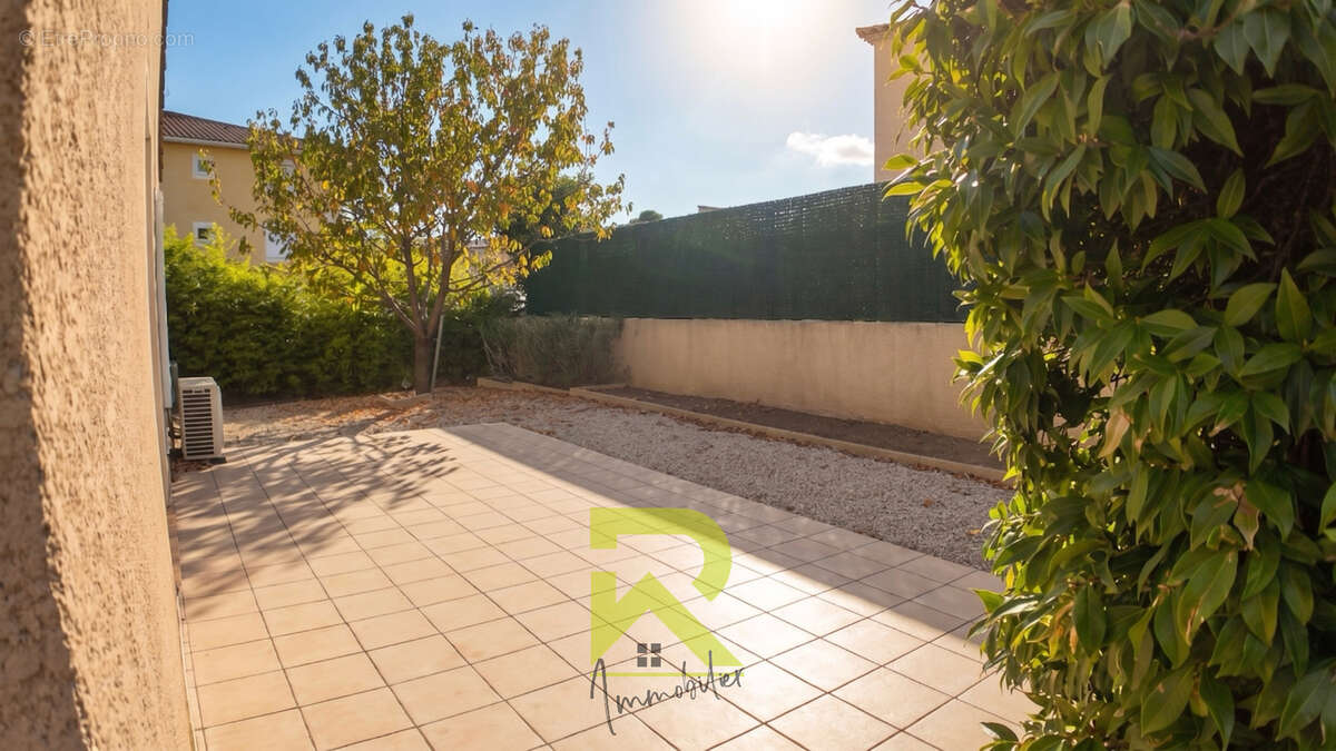 AGDE, Maison 3 faces en plain pied avec garage - photo 9