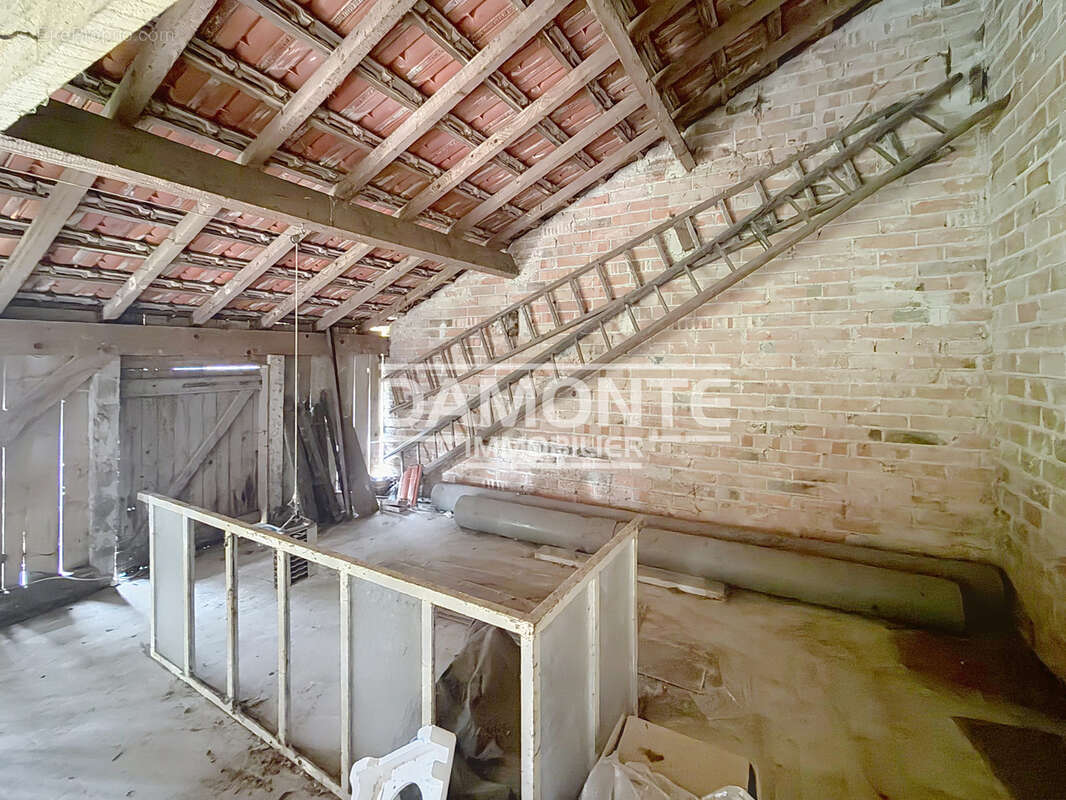 Maison familiale de type 5 à rénover - photo 10