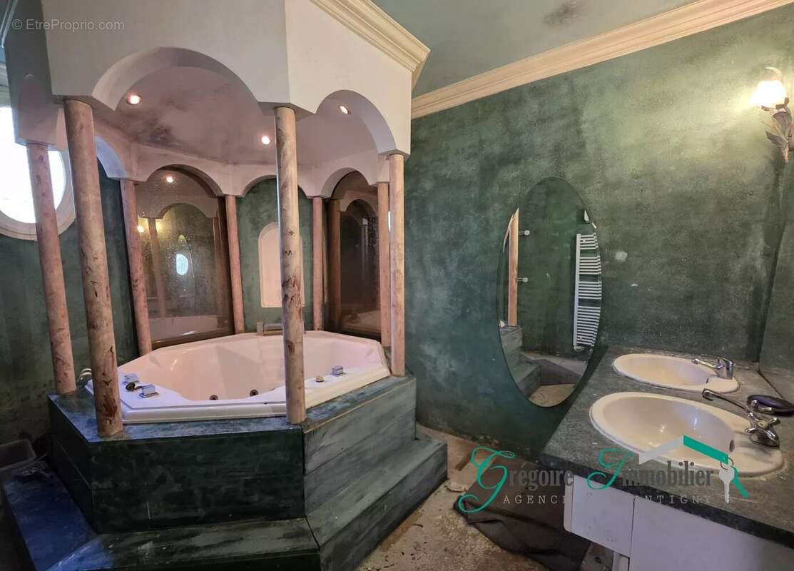 Maison à MONTIGNY-SUR-LOING