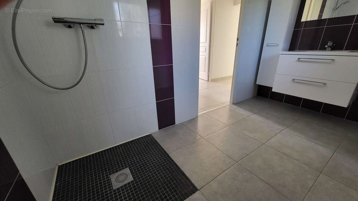 Maison en pierre entièrement rénovée - photo 3