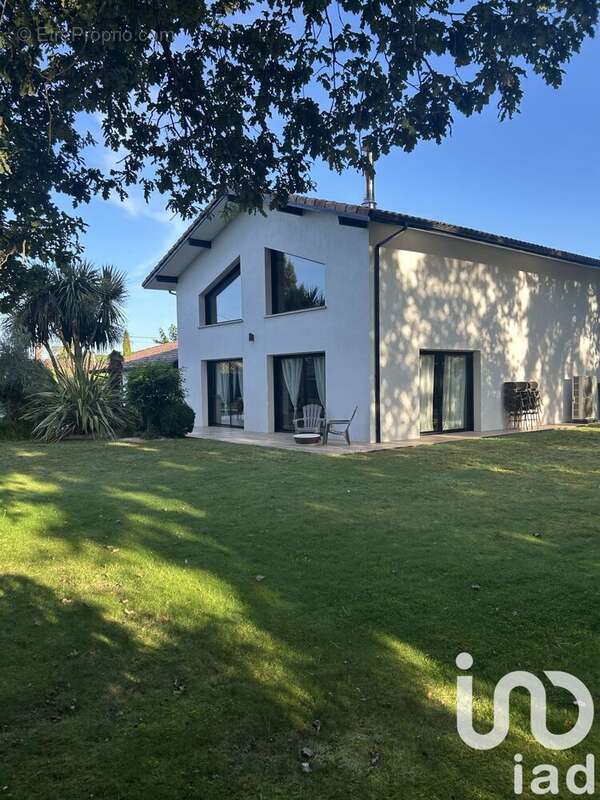 Photo 2 - Maison à SAUBION