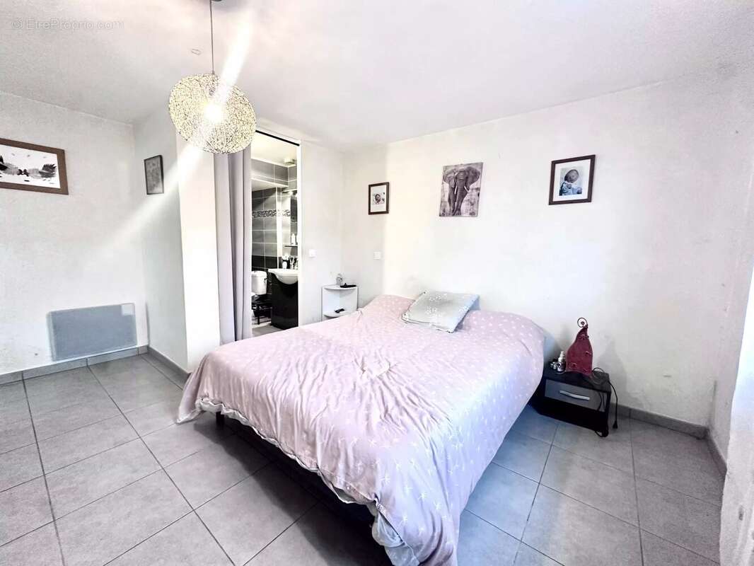 Maison à VILLELONGUE-DELS-MONTS