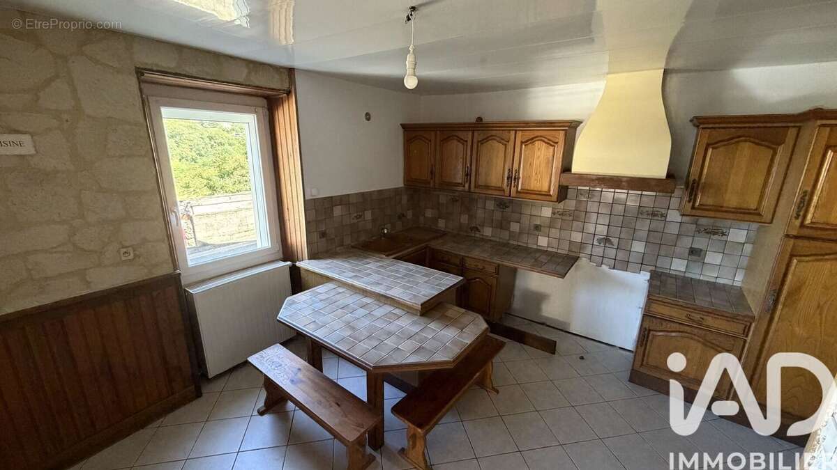 Maison 112 m² à Asprieres  - photo 9