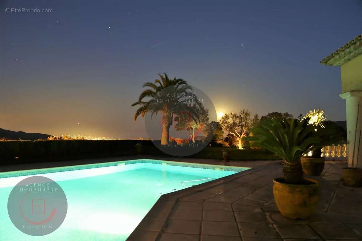 Maison à LES ADRETS-DE-L&#039;ESTEREL
