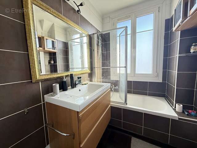 Appartement à MAISONS-ALFORT