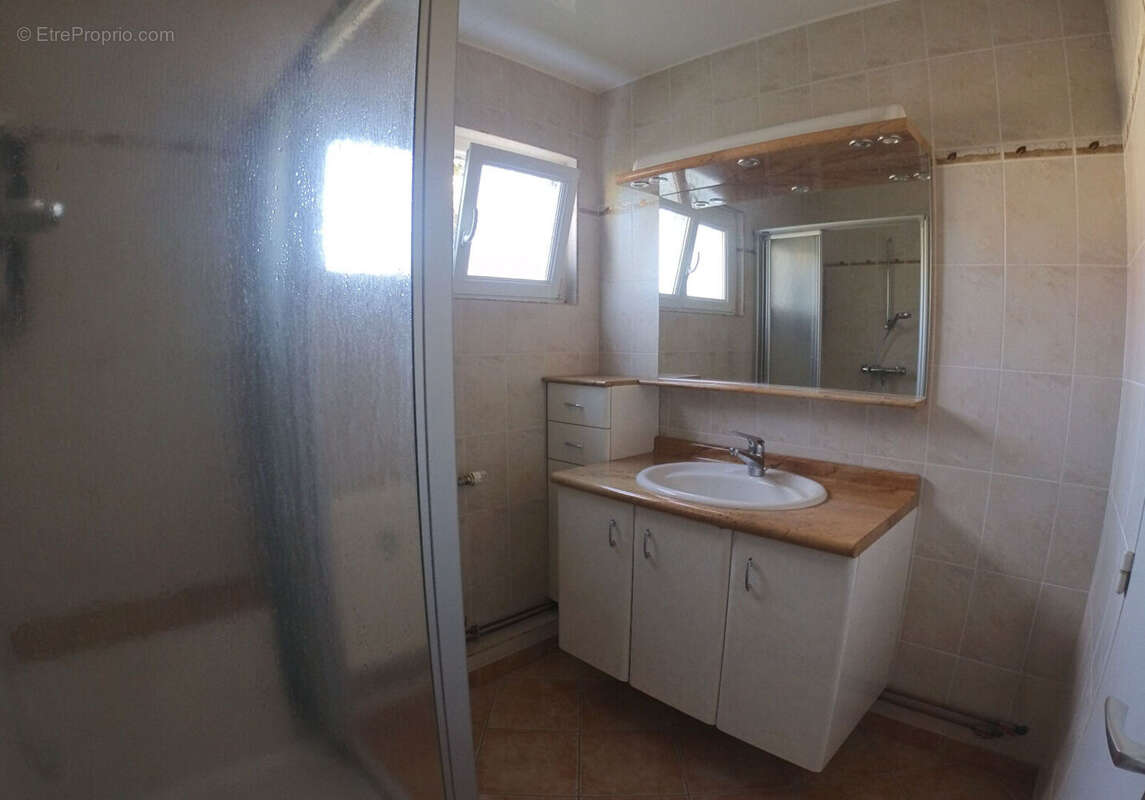** compromis déjà signé pour cet appartement ** - photo 7