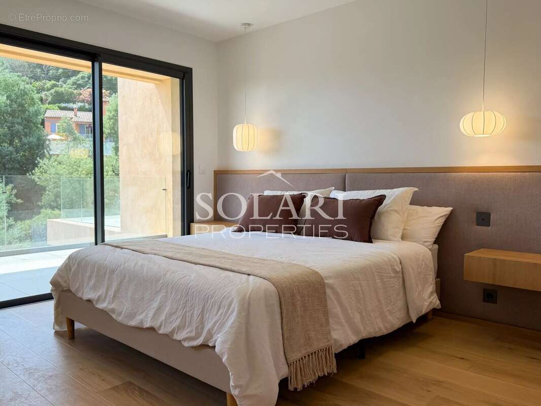 Villa d’architecte avec vue mer et piscine à Théoule-sur-Mer - photo 11