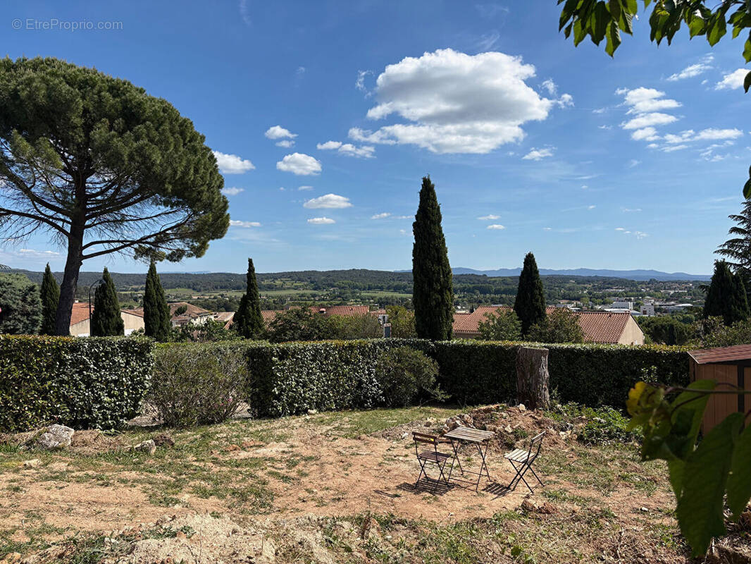 Terrain à VENELLES