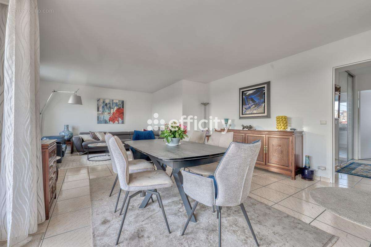 Appartement à NOGENT-SUR-MARNE