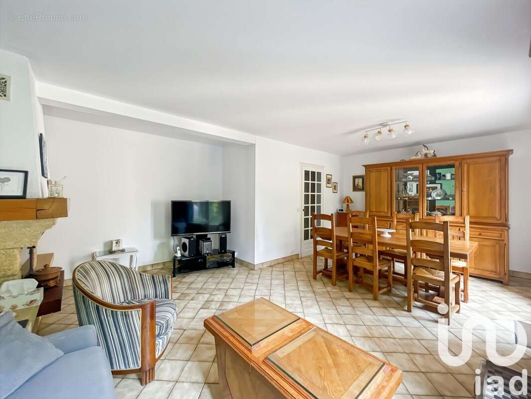 Photo 2 - Maison à MONTFERMEIL