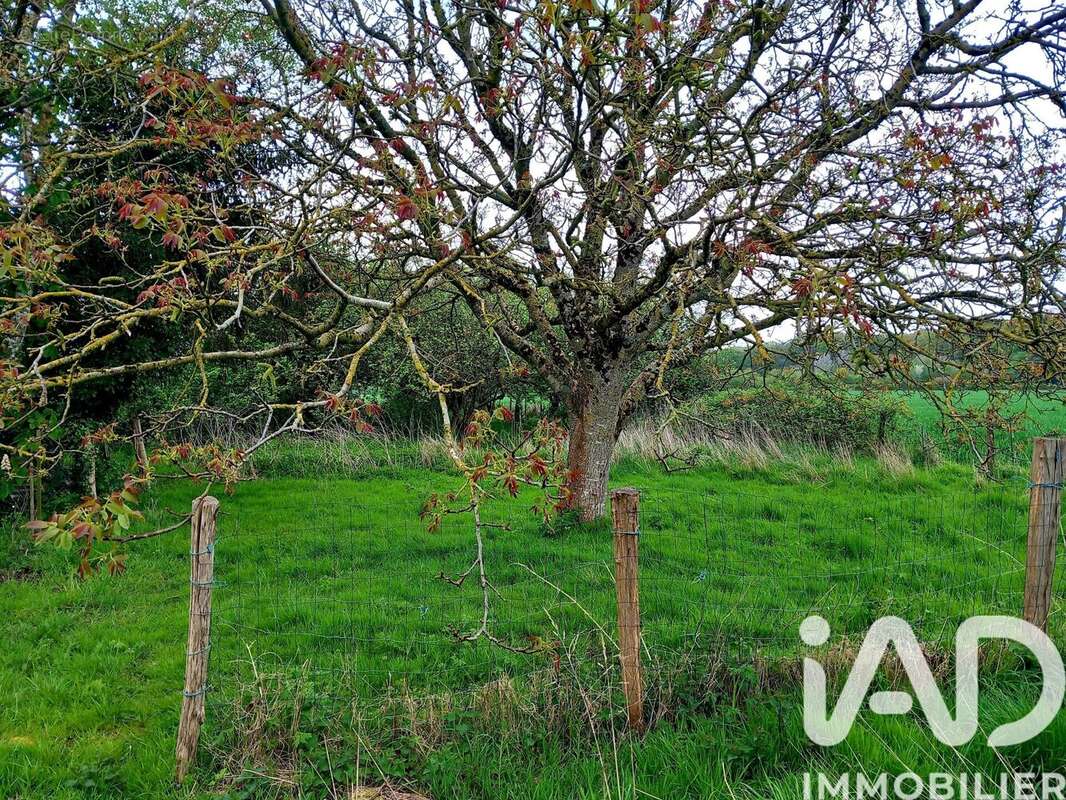 Maison 86 m² à Brunelles  - photo 8