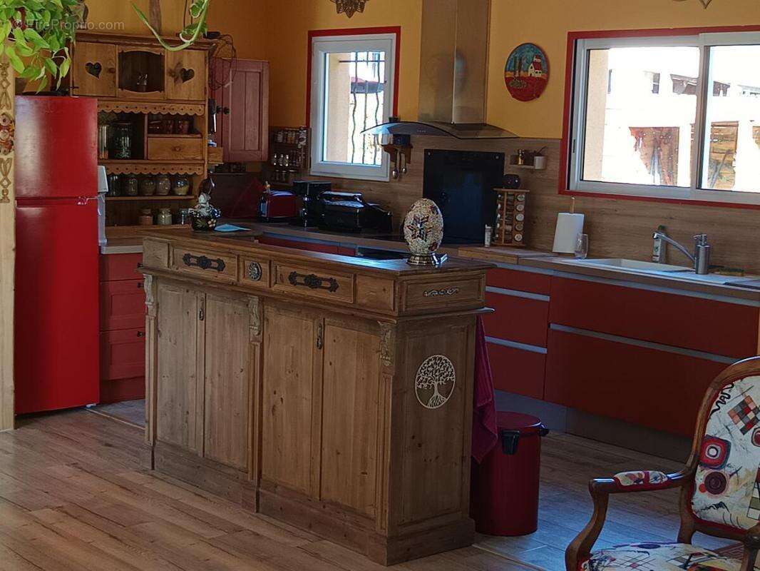 Maison à SAINT-SEURIN-SUR-L&#039;ISLE