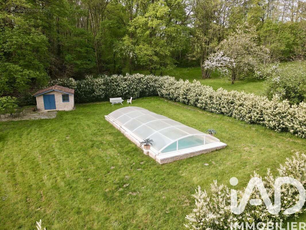 Maison 380 m² à Charrecey  - photo 4