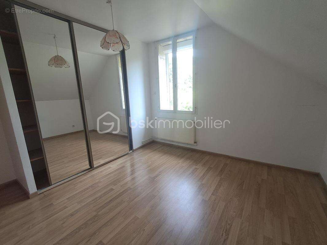 Maison en pierre D'ENVIRON 165m2 5 min de Vic-sur-aisne - photo 17