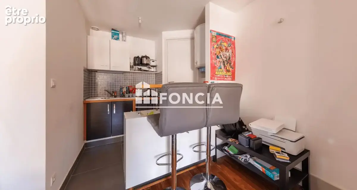 Centre riom - appartement t1 40 m² au dernier etage en tres bon etat - photo 6