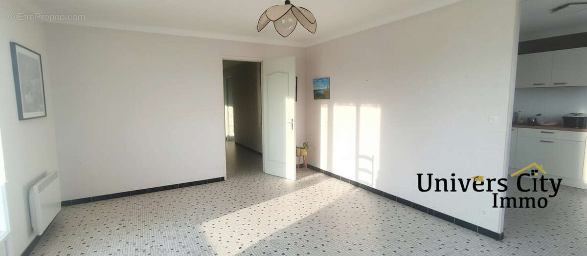 Maison à SAINTE-PAZANNE