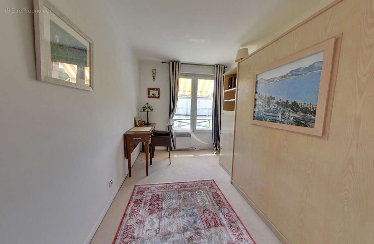 Appartement à NOGENT-SUR-MARNE