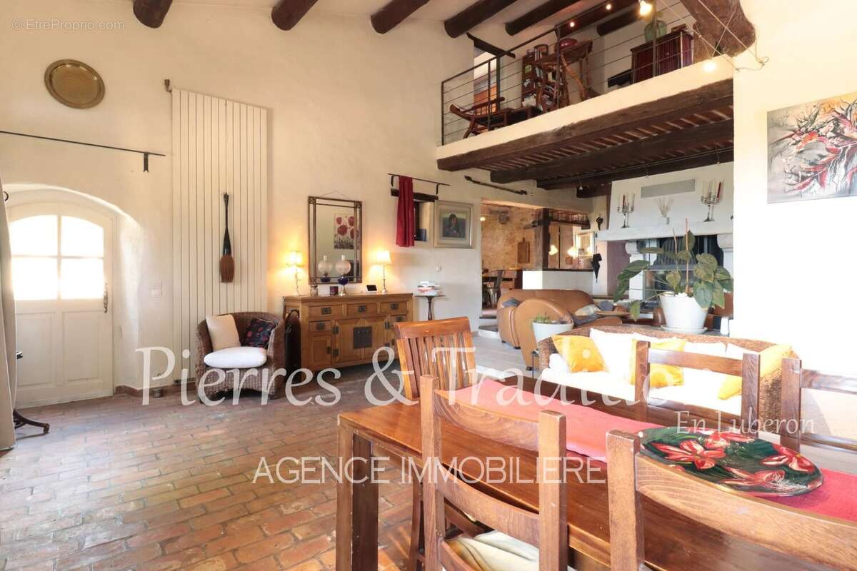 Provence, Luberon, magnifique ancienne ferme rénovée avec vue - photo 6
