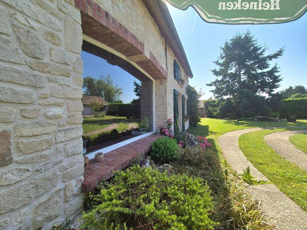 Maison 150 m² à Boissy-Mauvoisin  - photo 9