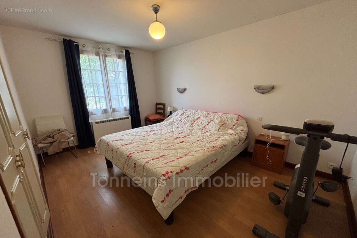 Maison 110 m² à Gontaud-De-Nogaret  - photo 6