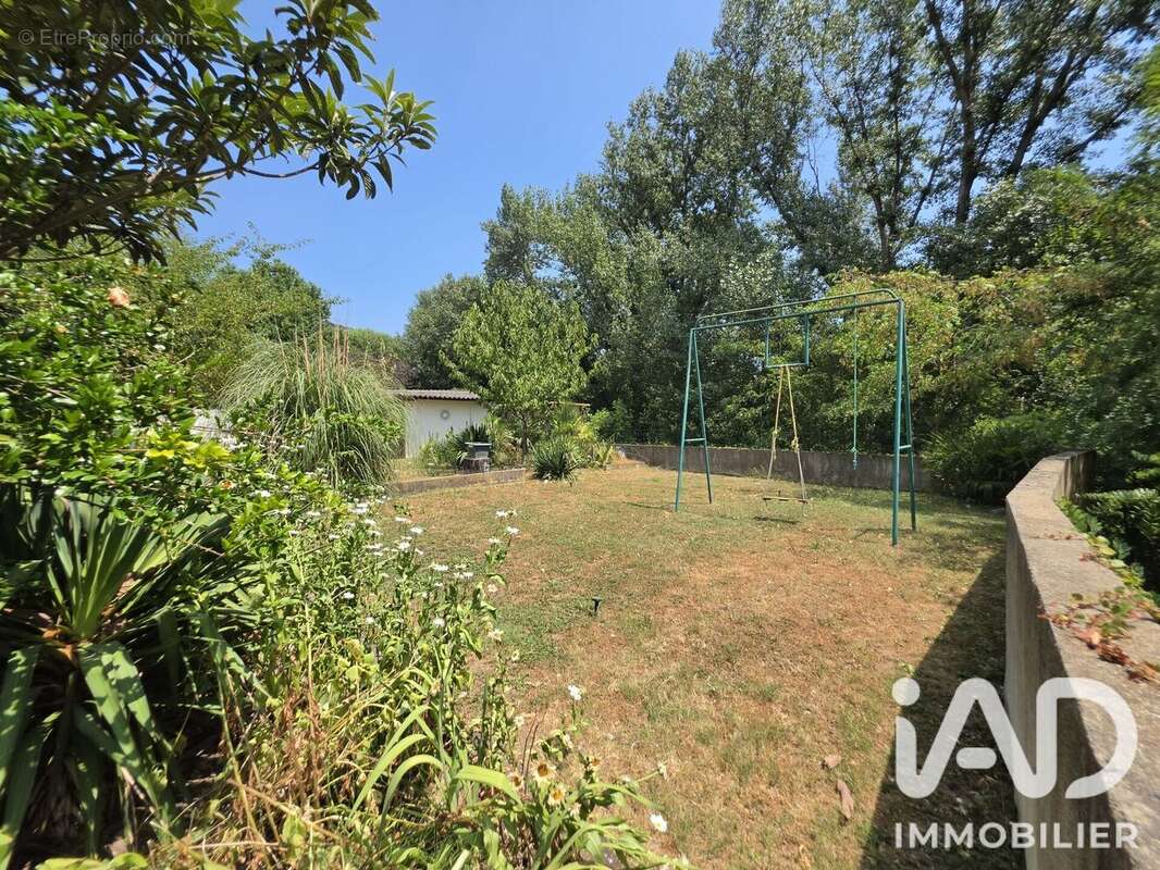 Maison 220 m² à Arles-Sur-Tech  - photo 5