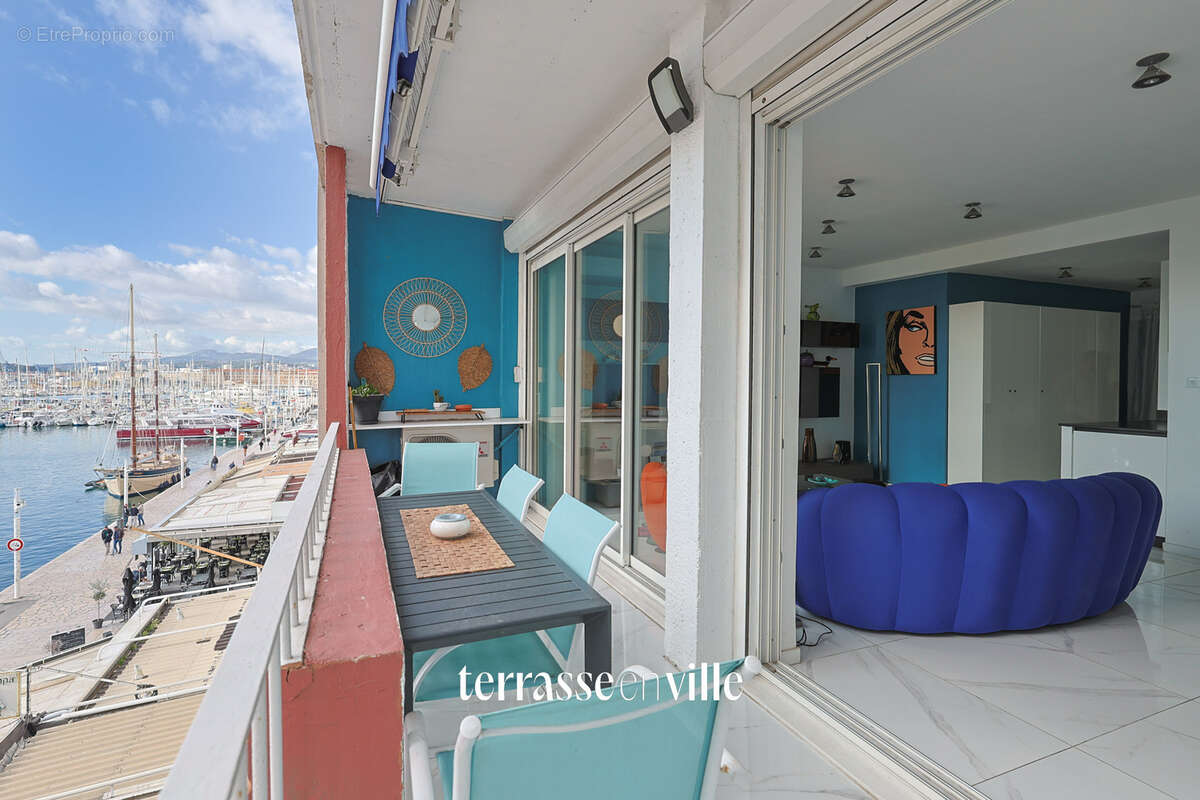 Port de toulon - t3 vue mer - 86 m2- terrasse - 425 000€ - photo 3