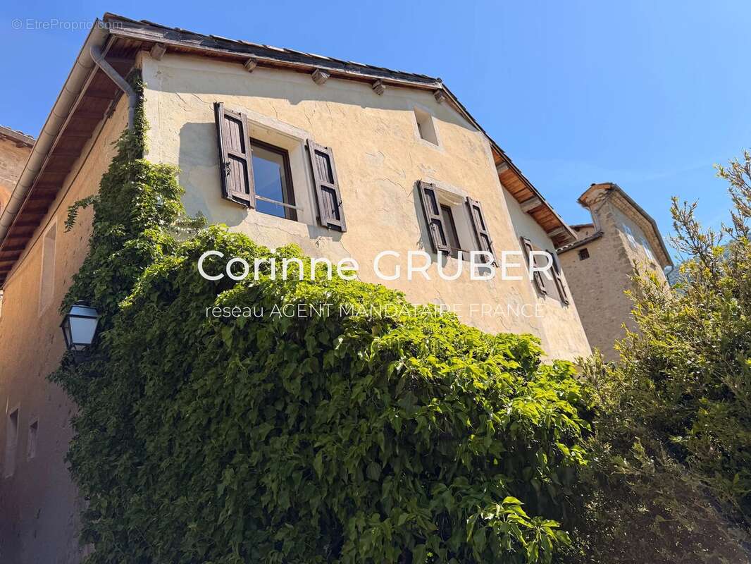 Appartement à THOARD