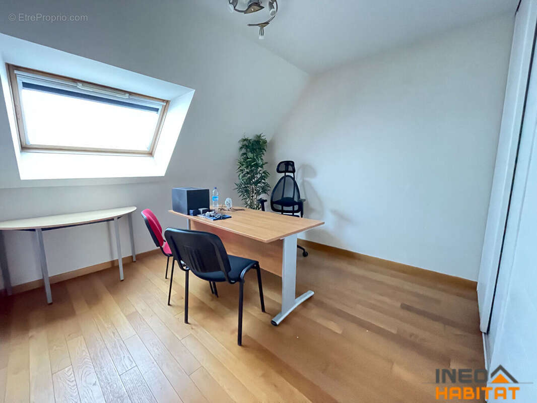 Appartement à LA CHAPELLE-DES-FOUGERETZ