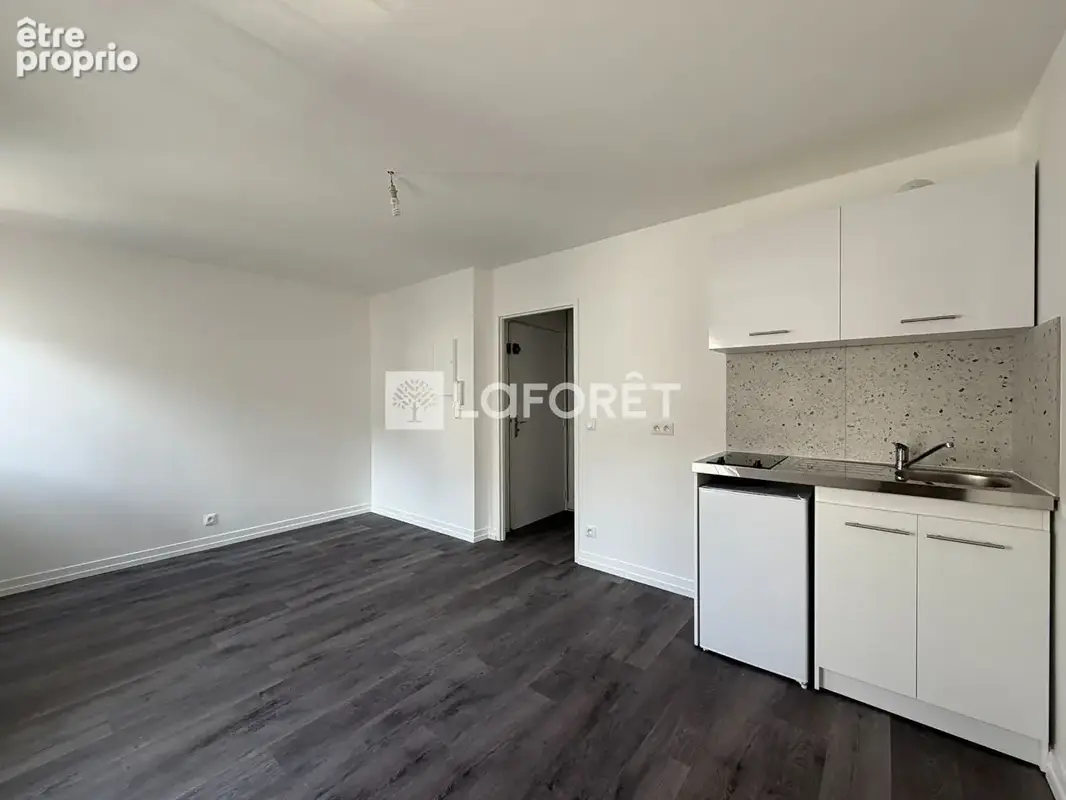 CENTRE-VILLE: Appartement Juvisy Sur Orge 1 pièce(s) 22.35 m2 - photo 7