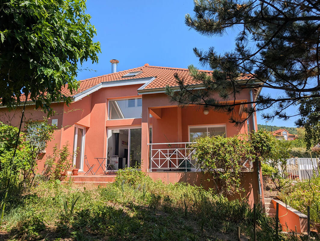 Maison à CLERMONT-FERRAND