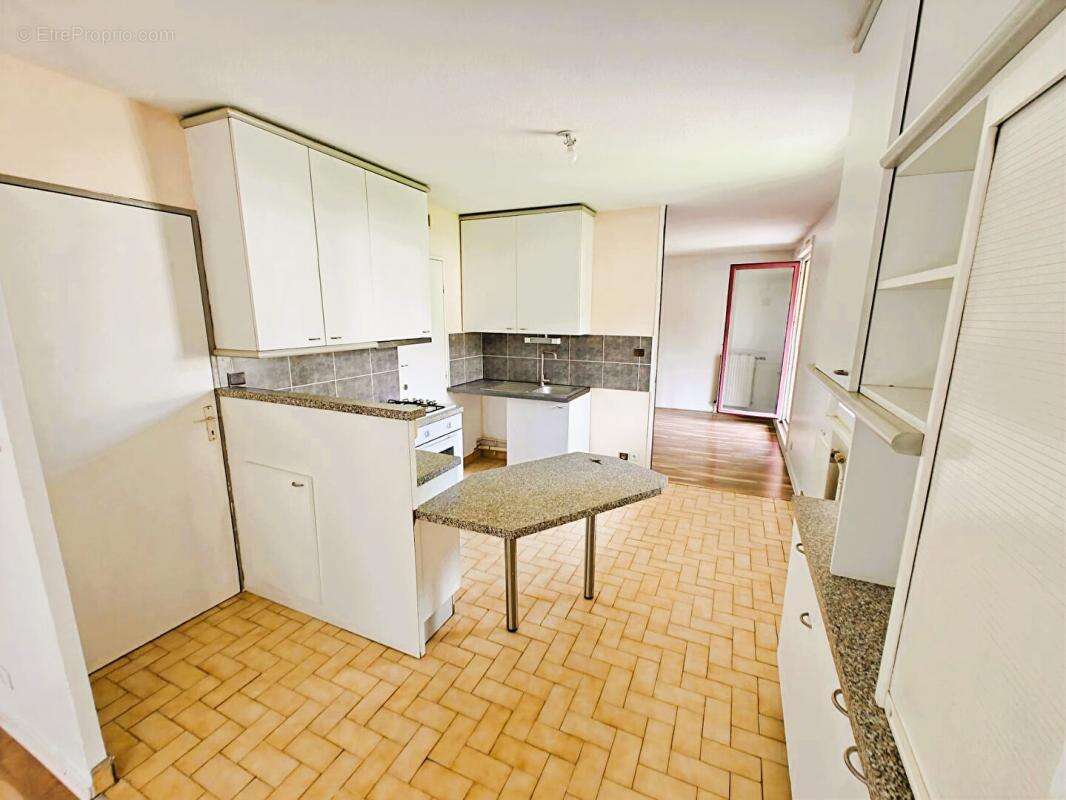 Appartement à GIERES