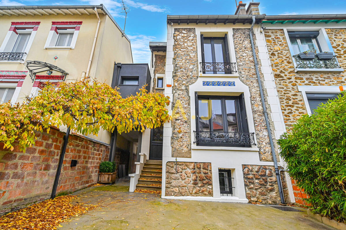 Maison à LE PERREUX-SUR-MARNE