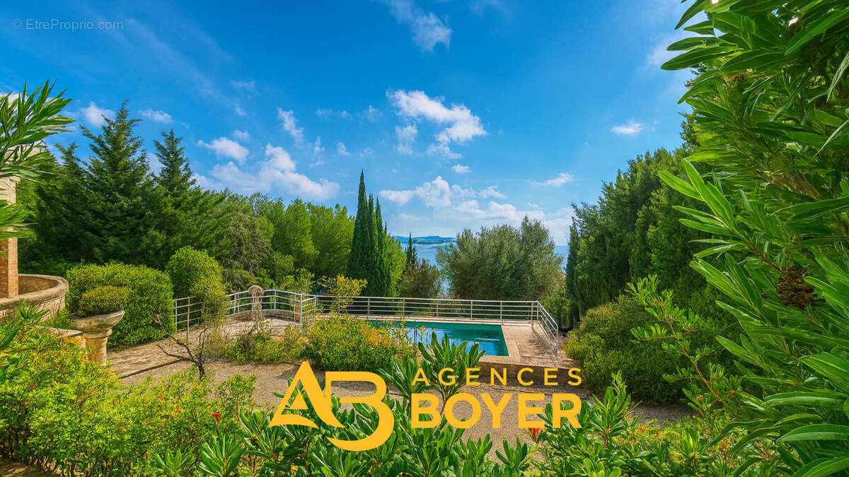 Bandol -  Villa d’architecte des années 30   Vue mer à couper le souffle - photo 2