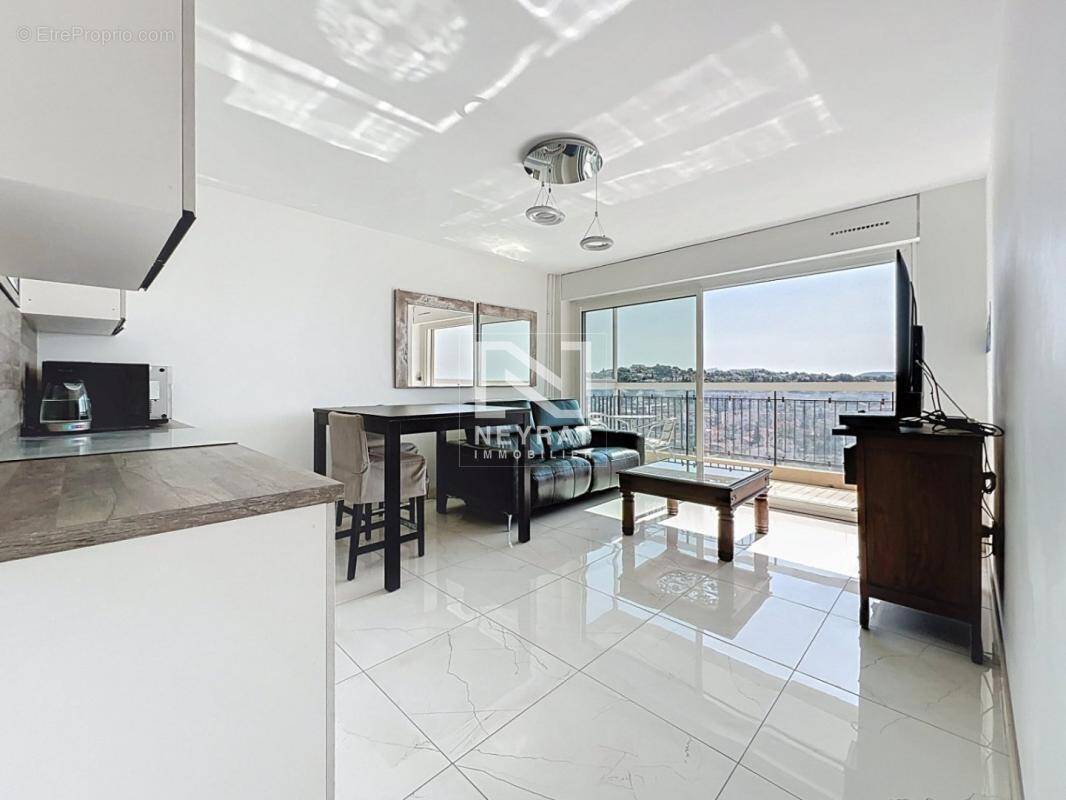 Appartement à SAINT-RAPHAEL