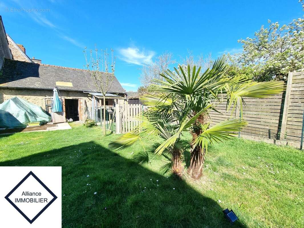 Maison à MONTAUBAN-DE-BRETAGNE