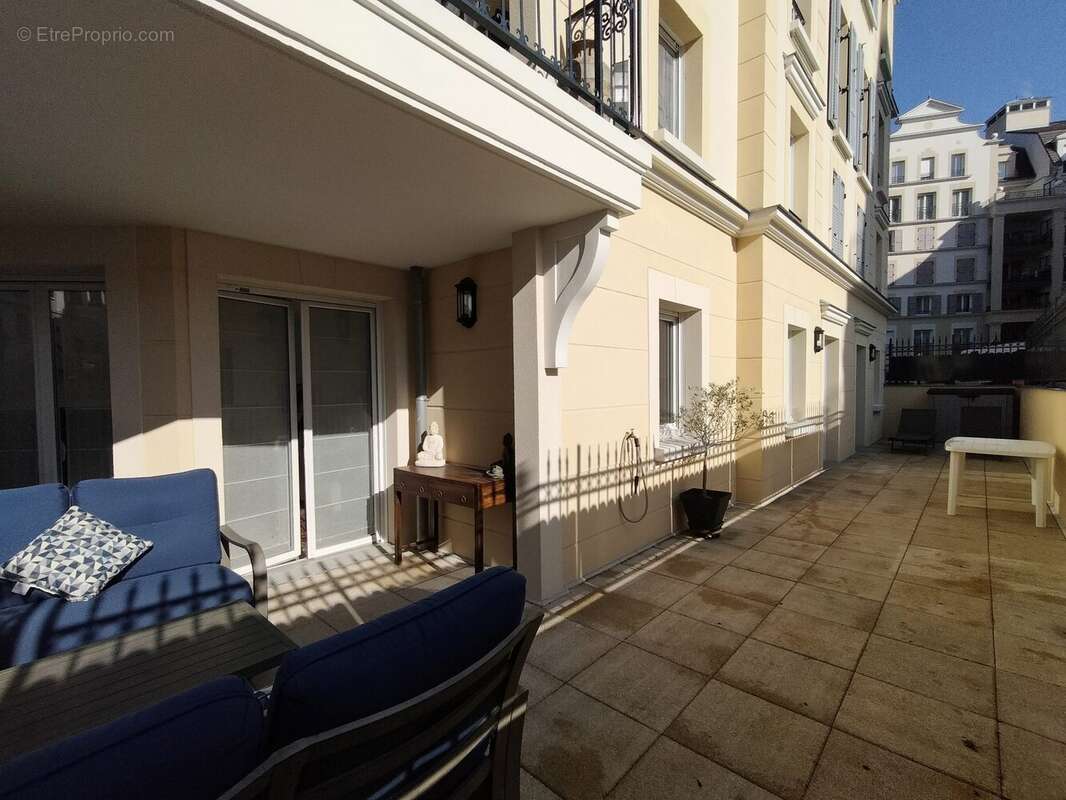 Appartement 82 m² à Le Plessis-Robinson  - photo 9