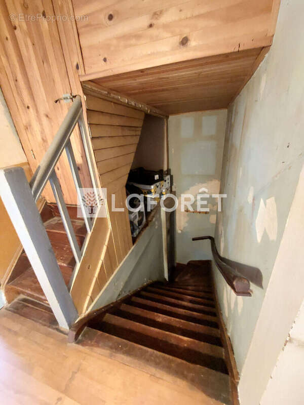 Maison à AUDUN-LE-TICHE