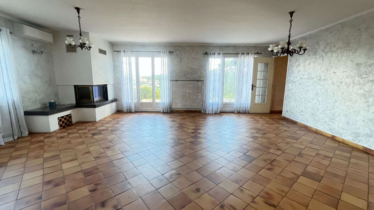 Maison à TERNAY