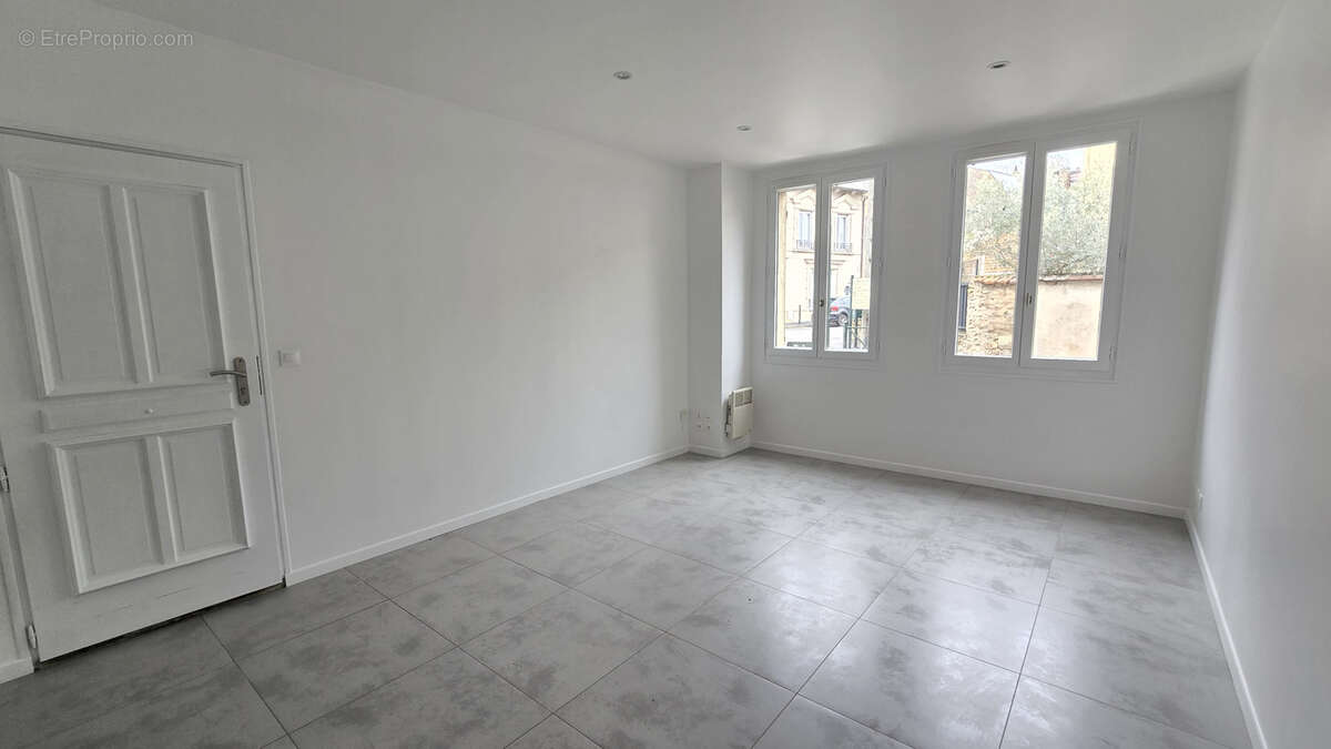 Appartement à LIMOURS