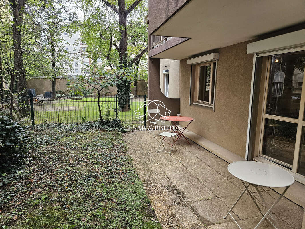 Appartement 64 m² à Lyon-3e  - photo 9