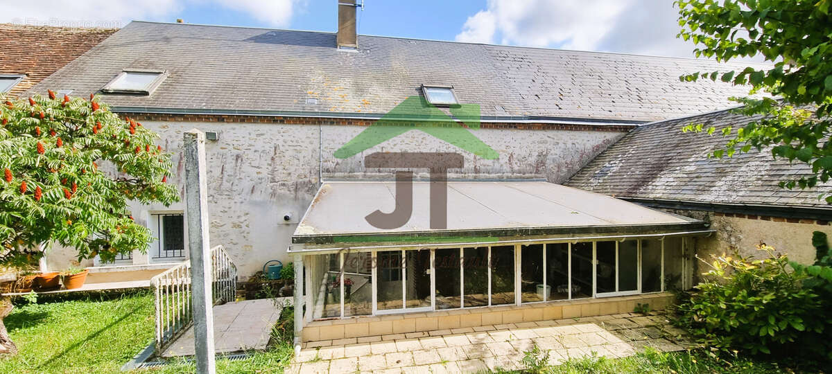 Maison à OUZOUER-LE-DOYEN