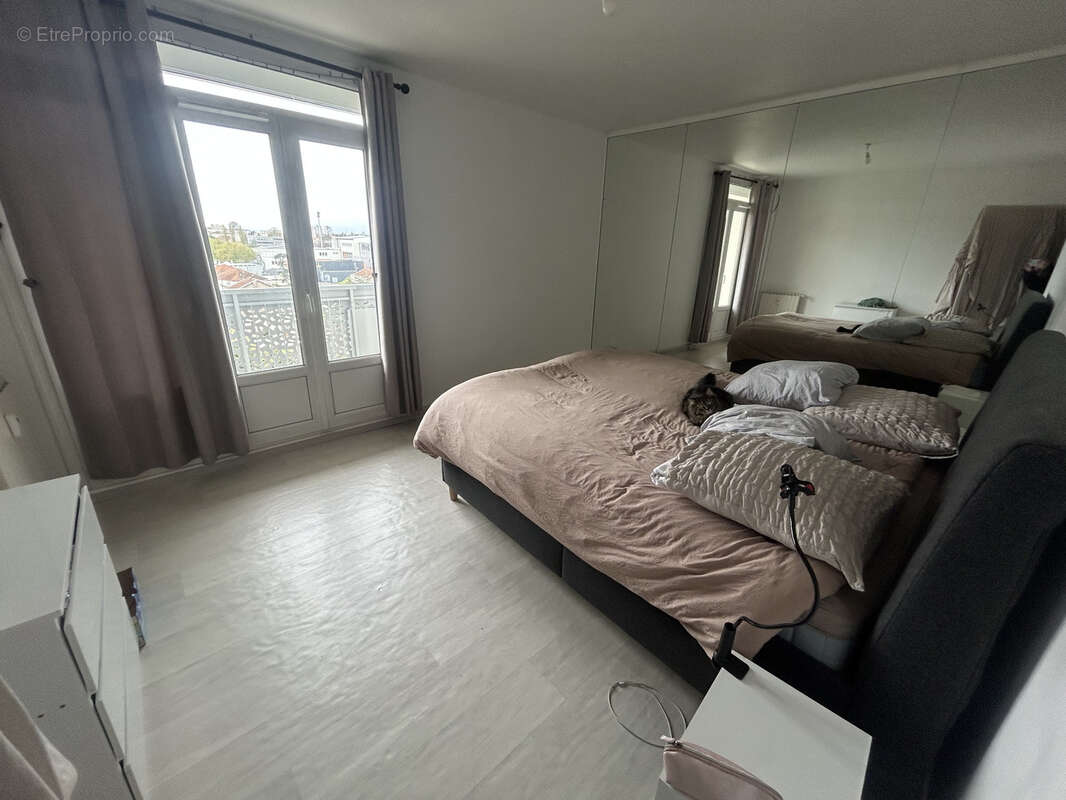 Appartement à BRON