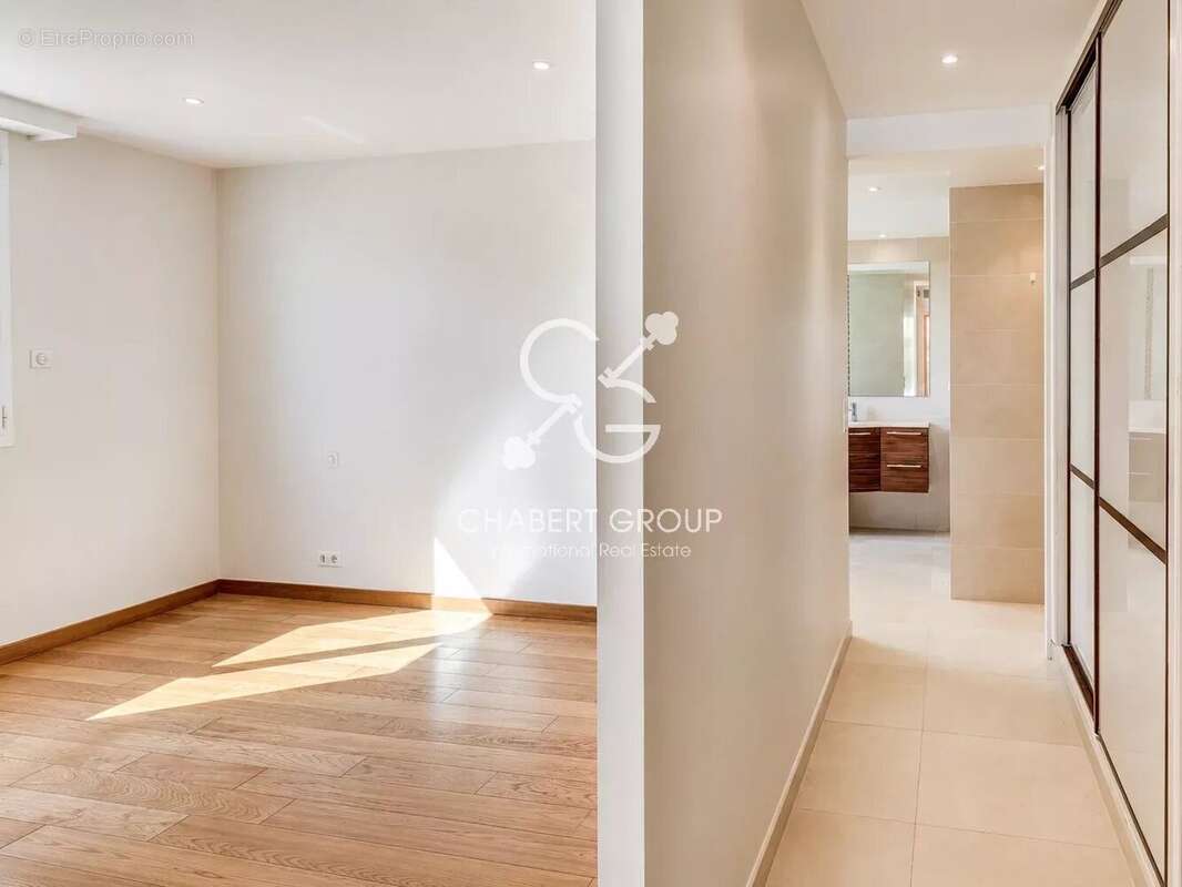 Nice – mont boron – villa – 6 pièces – 198 m² – vue mer – piscinable - garage fermé - configuration modulable - photo 8