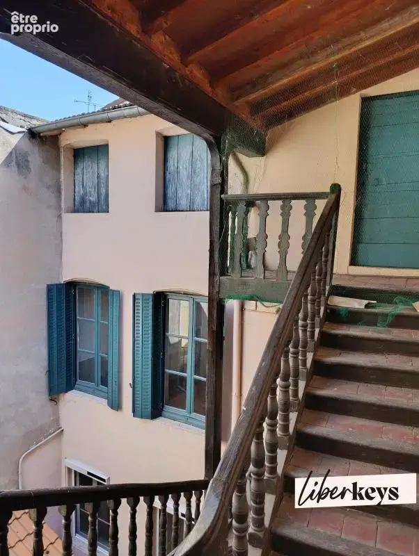 2 appartements standing mono propriété - 229,50 m² - comble aménageable - balcons - garage double- caves - vue quai de saône - photo 26