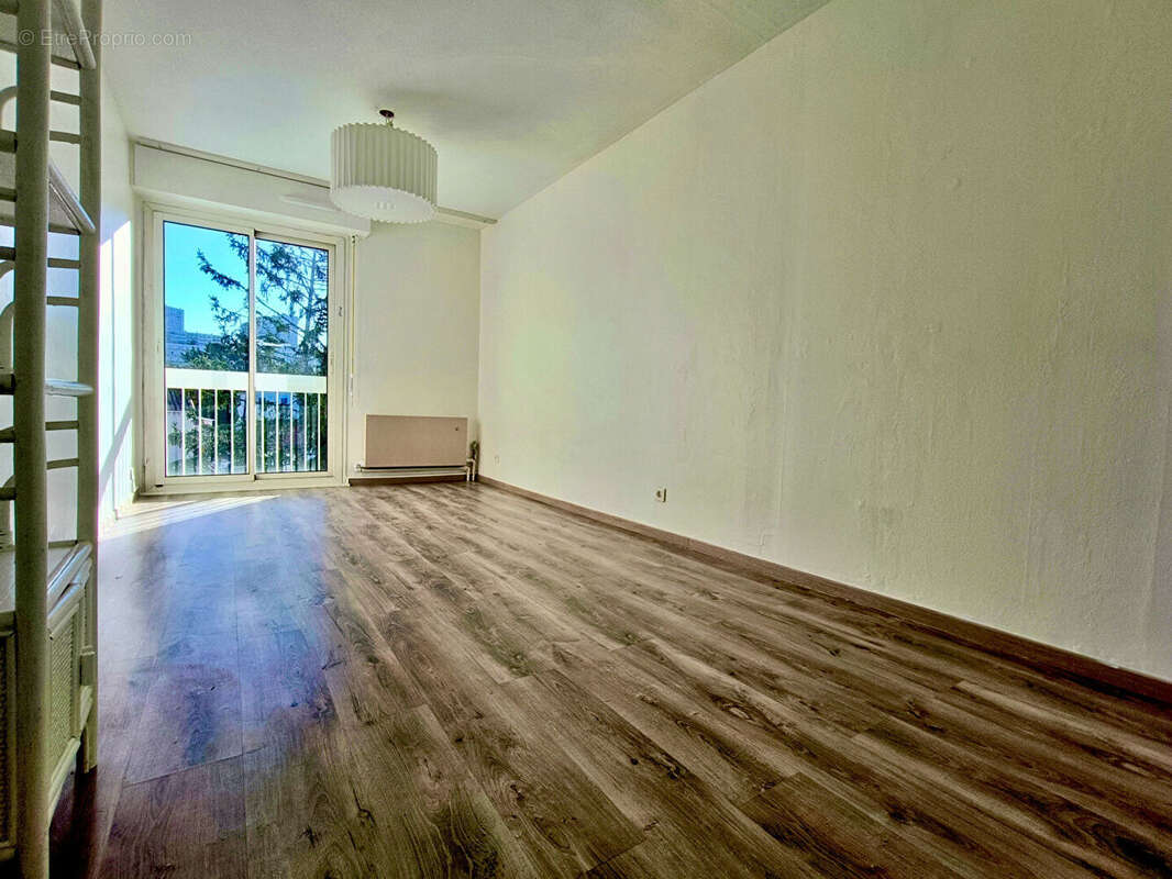 Appartement à MARSEILLE-15E