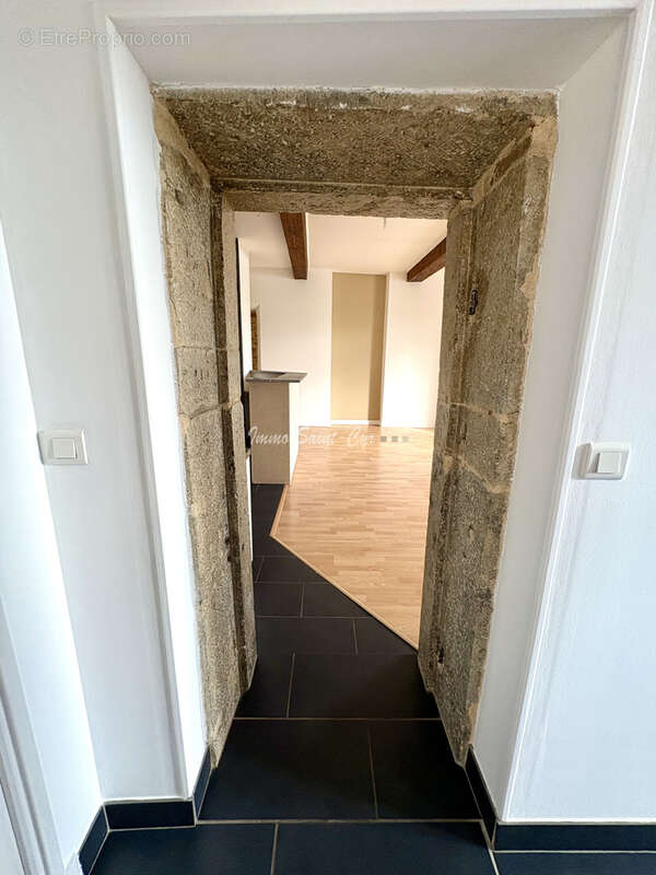 Appartement à ALBIGNY-SUR-SAONE