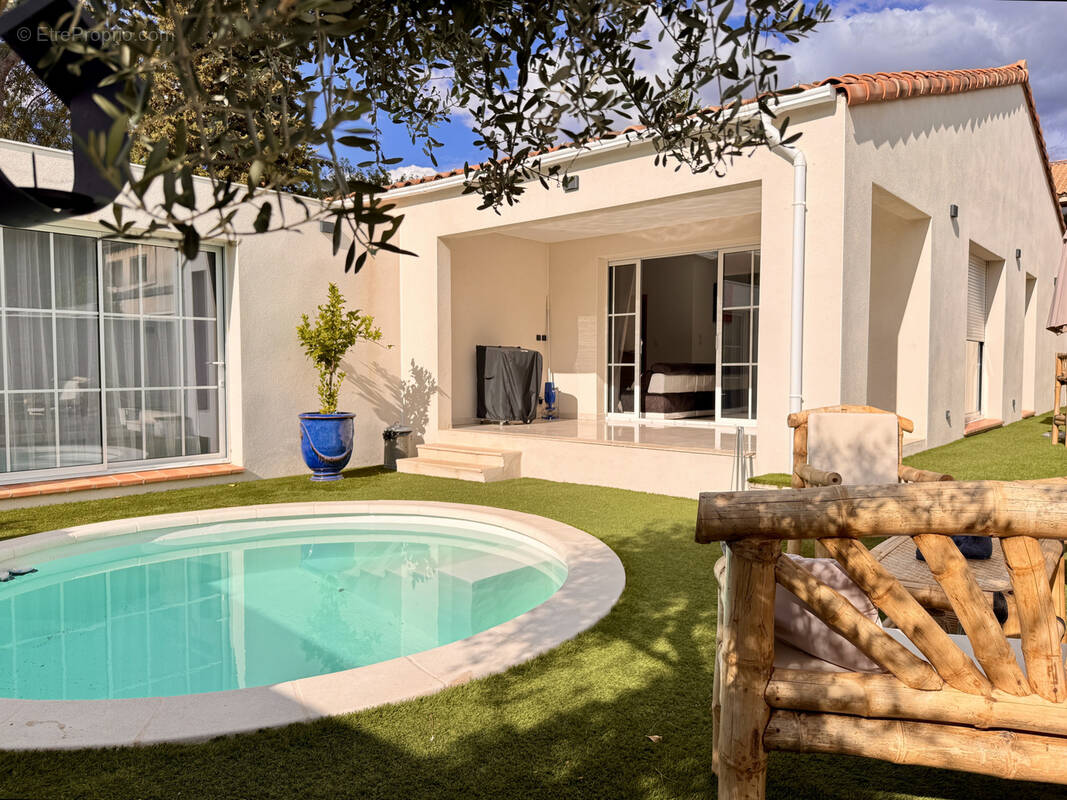 Maison à ROQUEVAIRE